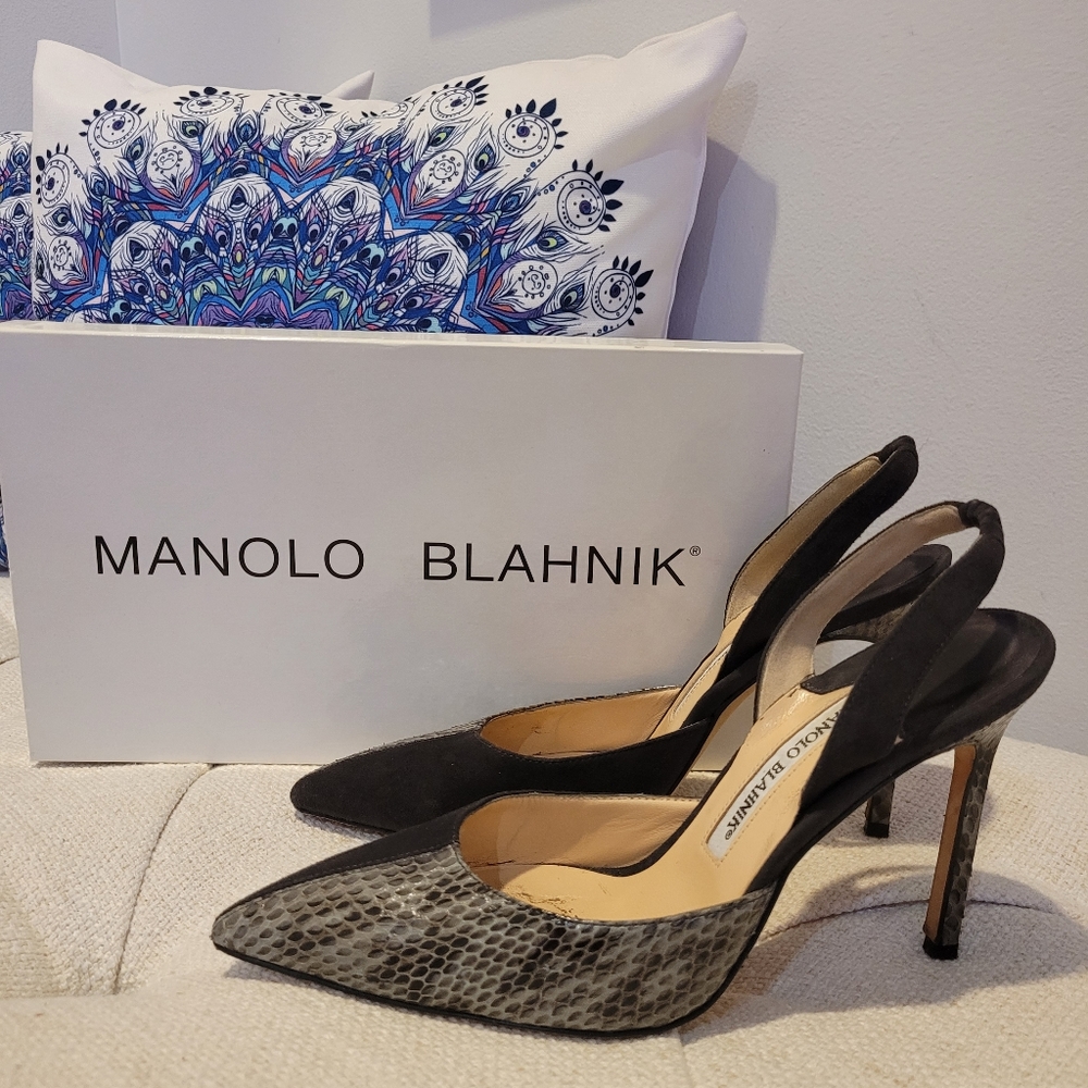 MANOLO BLAHNIK Grey/Black Python/Suede Pumps